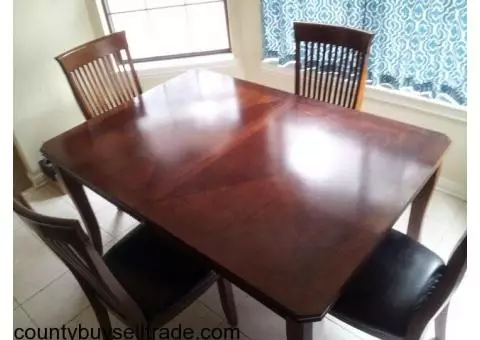 Nice Table and Chairs for Sale!